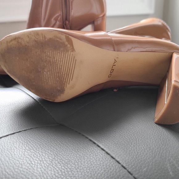 Patent shiny tan booties PVC - Picture 2 of 2